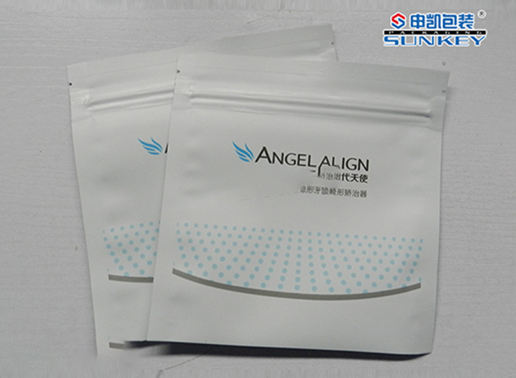 醫用（yòng）牙齒矯治器包裝